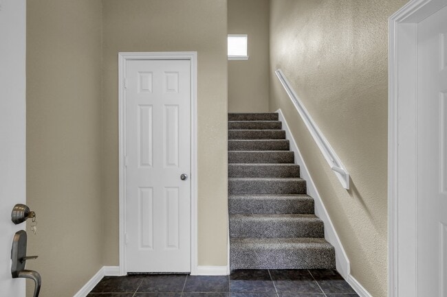 Building Photo - 155 Binnacle Ct