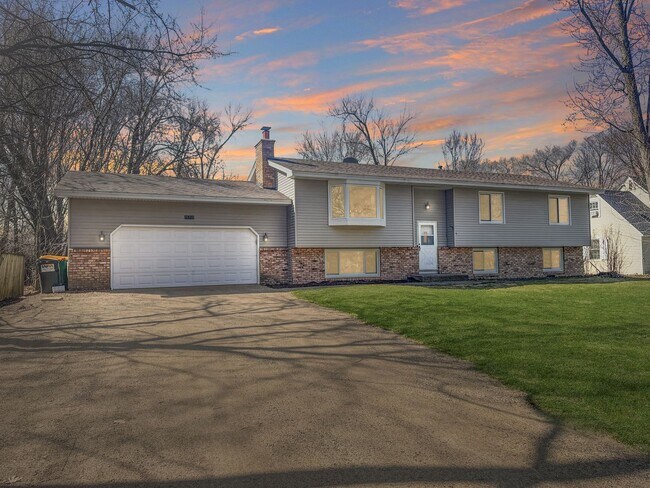 Foto del edificio - 25715 Wildrose Ln