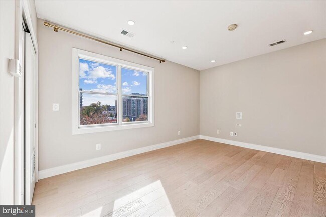 Foto del edificio - 1102 Staples St NE