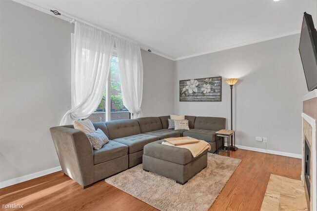 Foto del edificio - 1 br, 2 bath Townhome - 1250 South Federal...