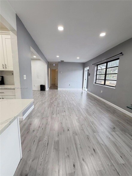 Foto del edificio - 14930 NW 16th Dr