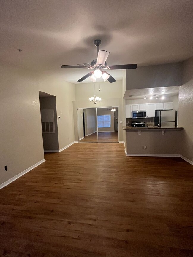 Building Photo - ***NEWLY RENOVATED 3BD/2BA HOME IN ORANGE ...