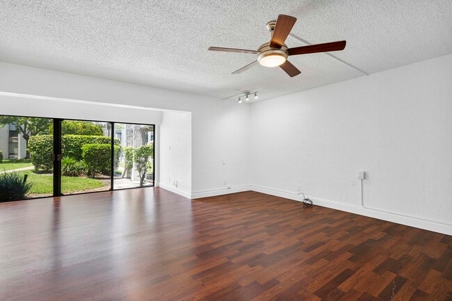 Building Photo - 6612 Spring Bottom Way