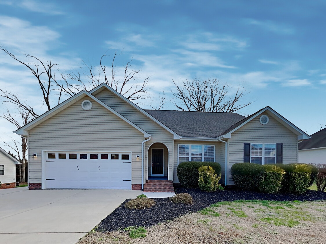 310 Holstein Drive House Rental in Dallas, NC