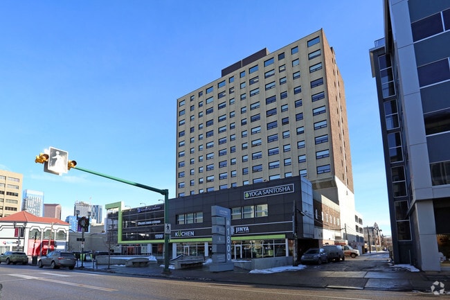 Building Photo - 1800 4th St SW