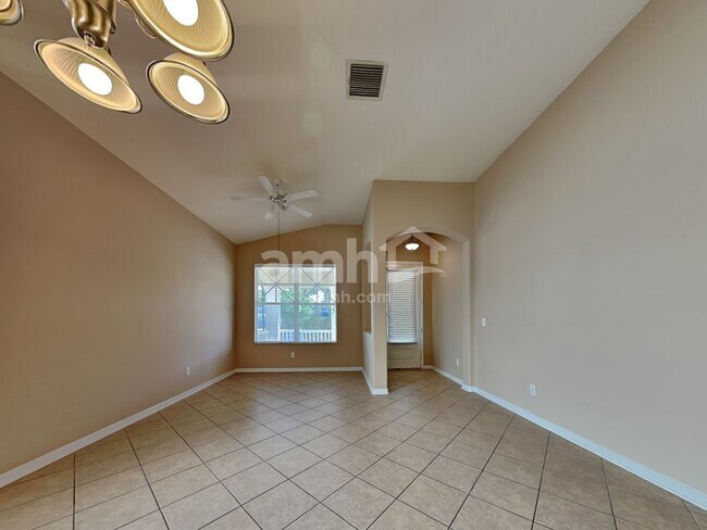 Building Photo - 1307 Gentilly Ln