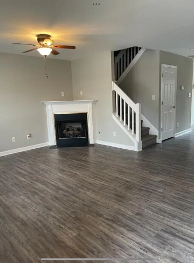 Foto del edificio - 27 Sidney Marie Ct