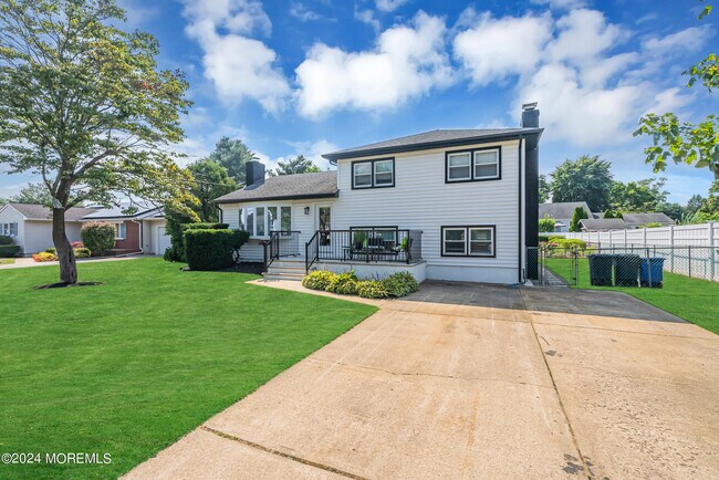 Building Photo - 19 Bampton Pl