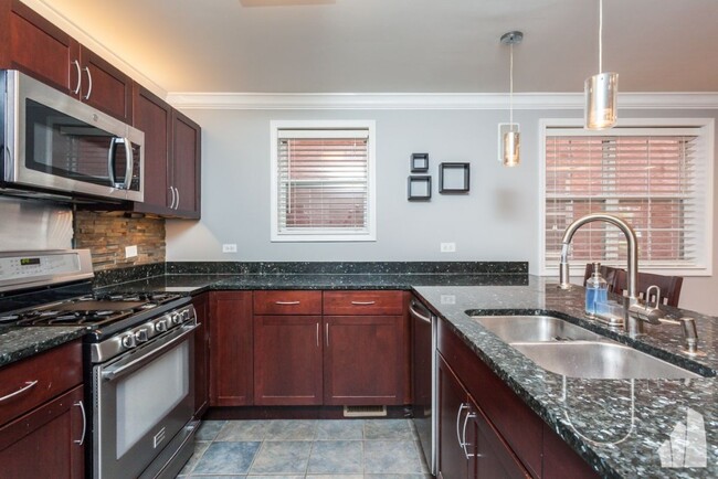 Foto del edificio - 1479 N Larrabee St