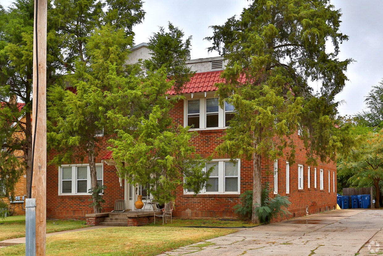 Foto del edificio - 129-133 NW 30th St