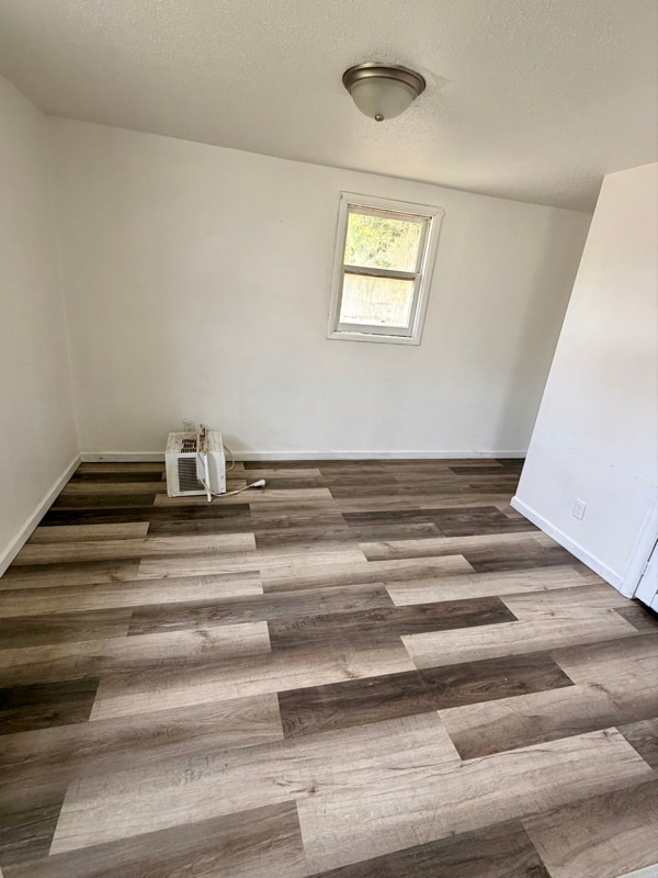 Building Photo - 2204 6th St