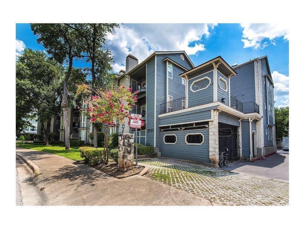 Foto principal - 3111 Tom Green St