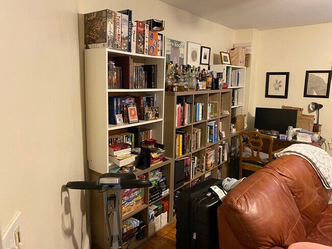 Foto del edificio - 45 Granville Ave