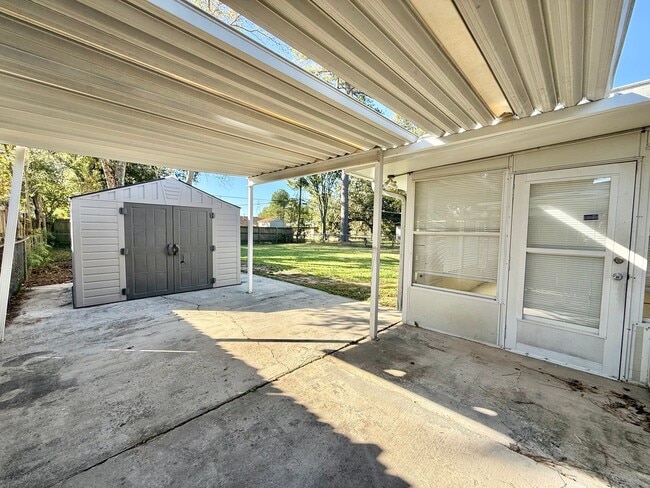 Building Photo - Home For Lease