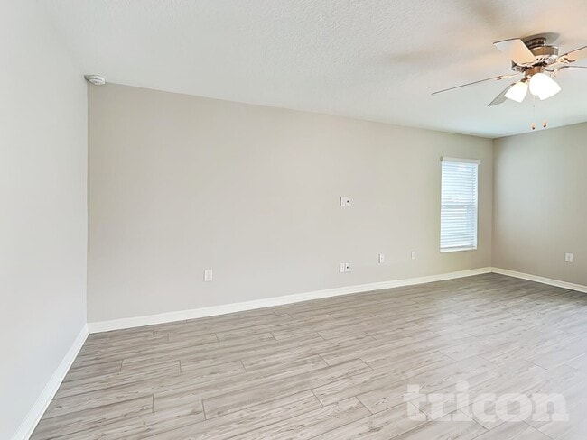 Building Photo - 304 Kensington View Dr
