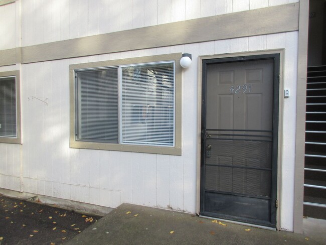 Foto del edificio - Quiet Two Bedroom Apartment in Keizer