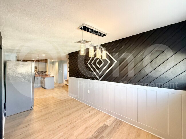 Foto del edificio - 6549 E Arbor Ave