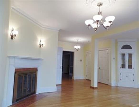 Building Photo - 26 Medfield St