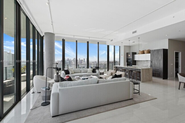 Foto del edificio - 480 NE 31st St