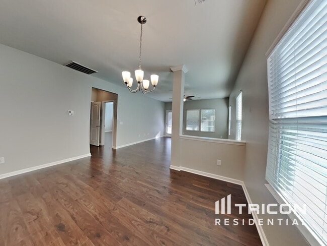 Building Photo - 1064 Bitting Hall Cir