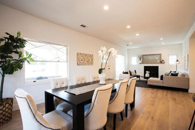 Dining Room - 3023 Homestead Rd