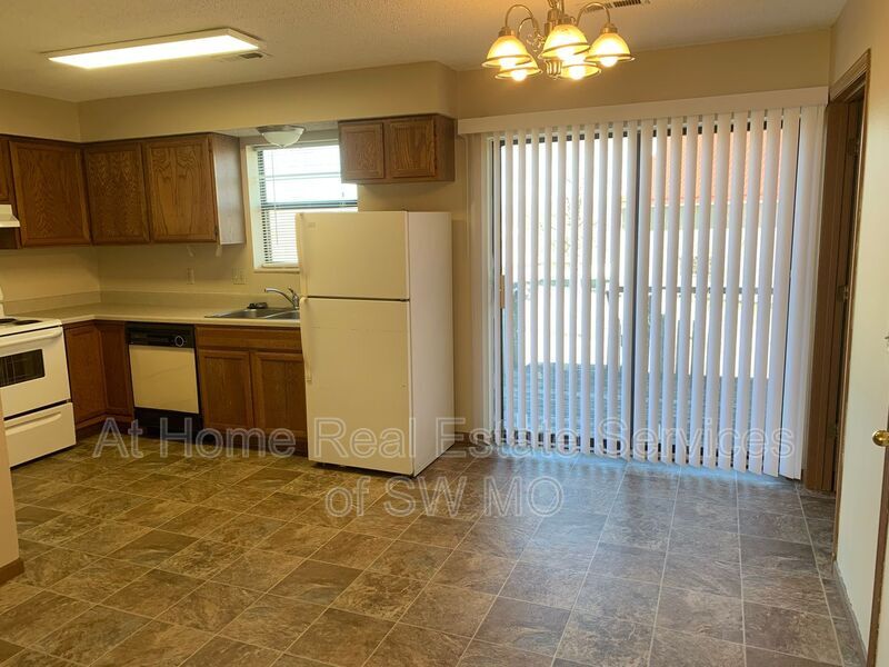 Foto del edificio - 3374 S Moreland Ct