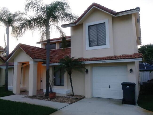 Building Photo - 13773 Yarmouth Dr