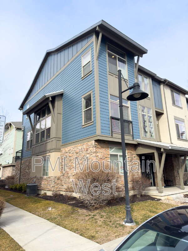 Building Photo - 7537 Russi Pl