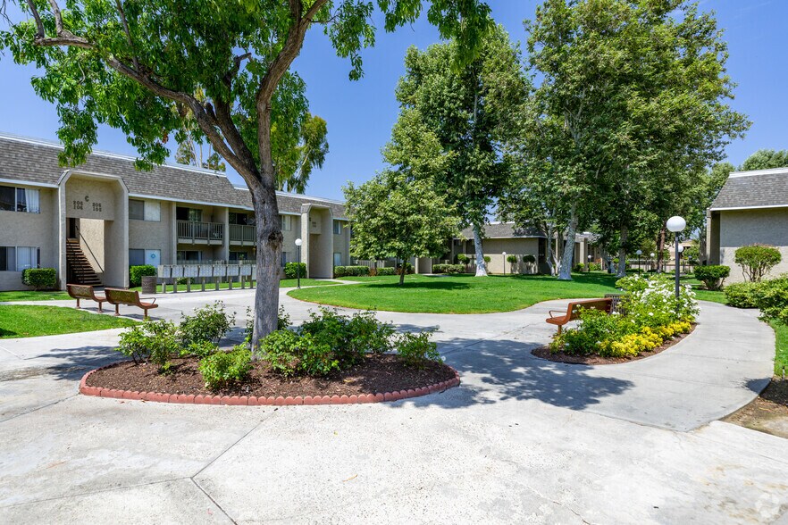 Glenbrook Terrace Apartments