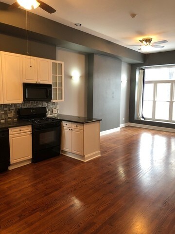 Building Photo - 1650 W Warren Blvd