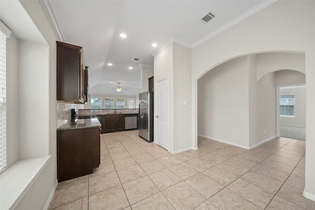 Building Photo - 6818 Rambling Manor Ct