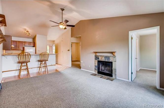 Foto principal - Charming 2bd/1ba Boulder Apartment! Availa...