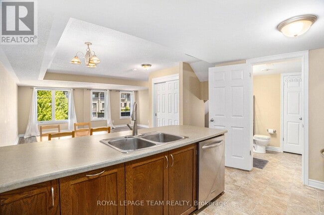 Photo du bâtiment - 283 Titanium Private