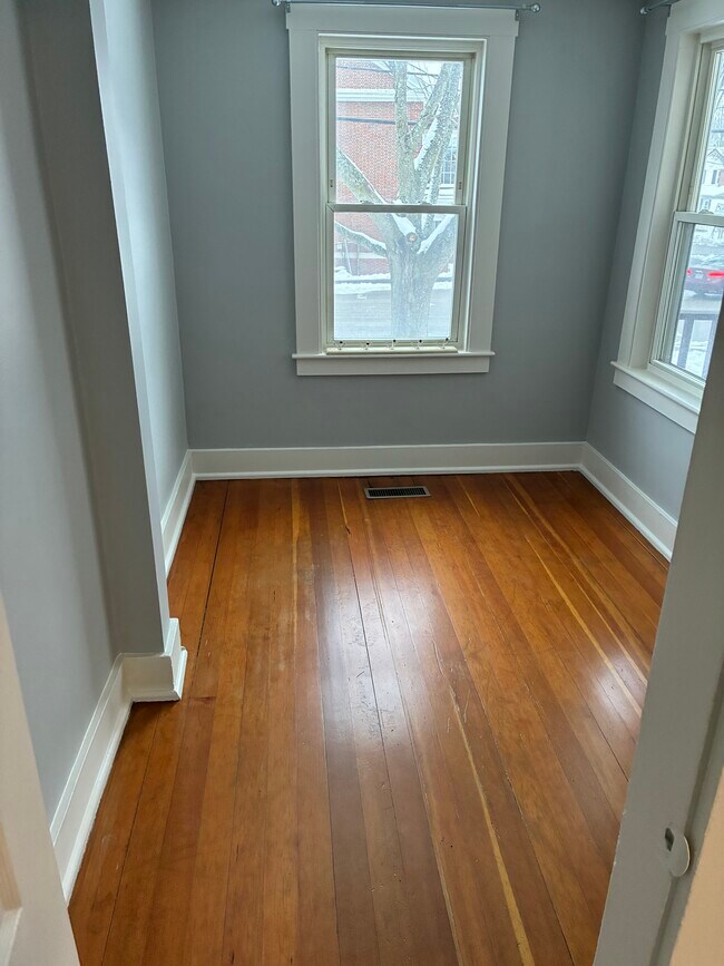 Dormitorio 2/oficina - 14 Rochester St