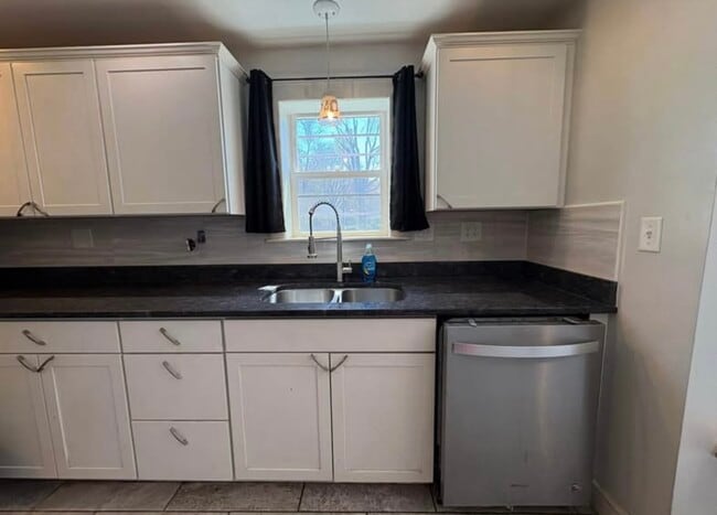 Foto del edificio - 122 Linden St