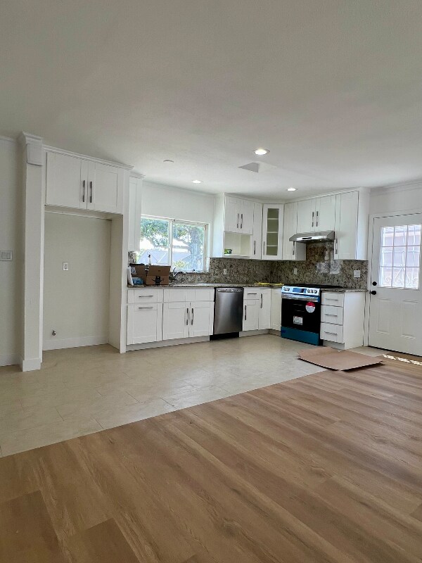 Foto del edificio - 625 W Woodcrest Ave