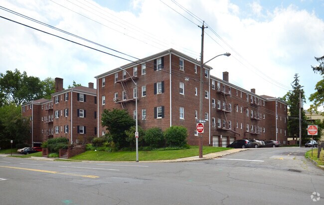 Foto del edificio - Patricia Apartments