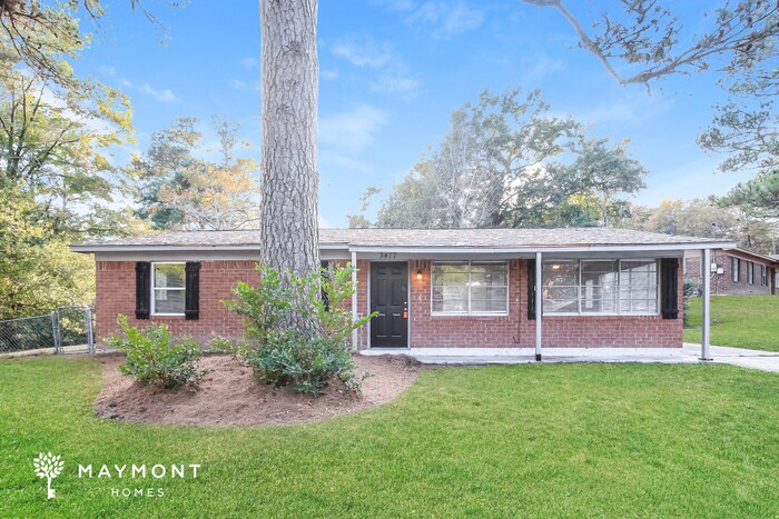 Primary Photo - Cozy Place to Call Home, Available Now!
