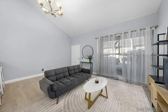 Foto del edificio - 1124 Eureka St