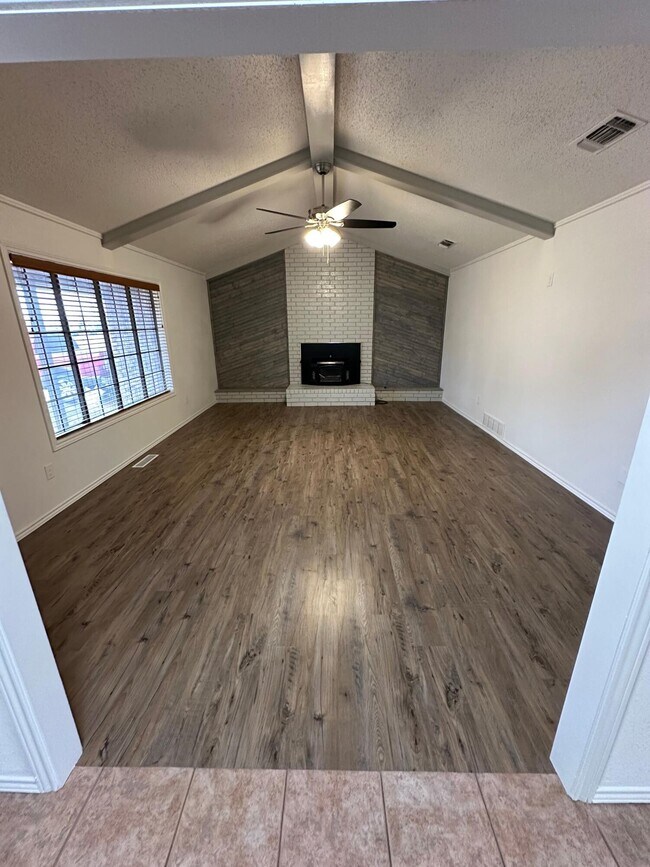 Foto del edificio - 1633 124th St