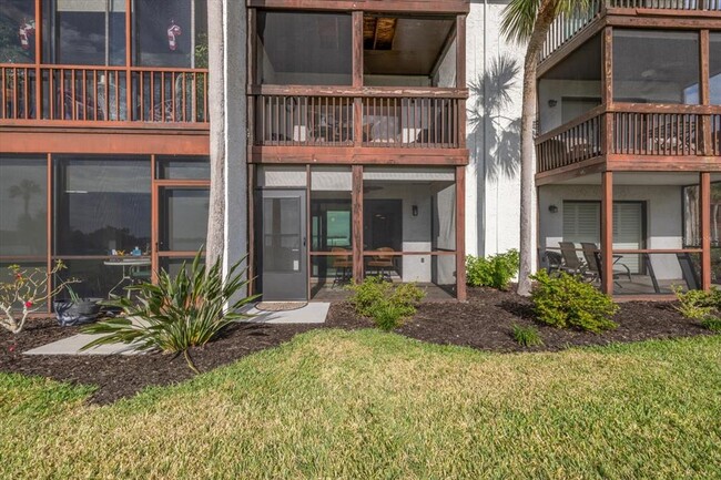 Foto del edificio - 1610 Stickney Point Rd