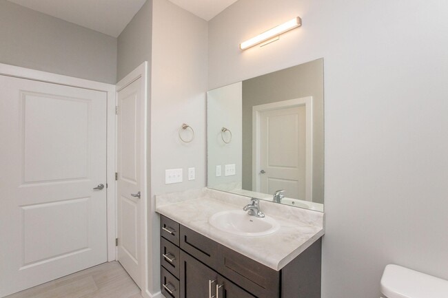 Premium bathroom - Grove at Enon Springs