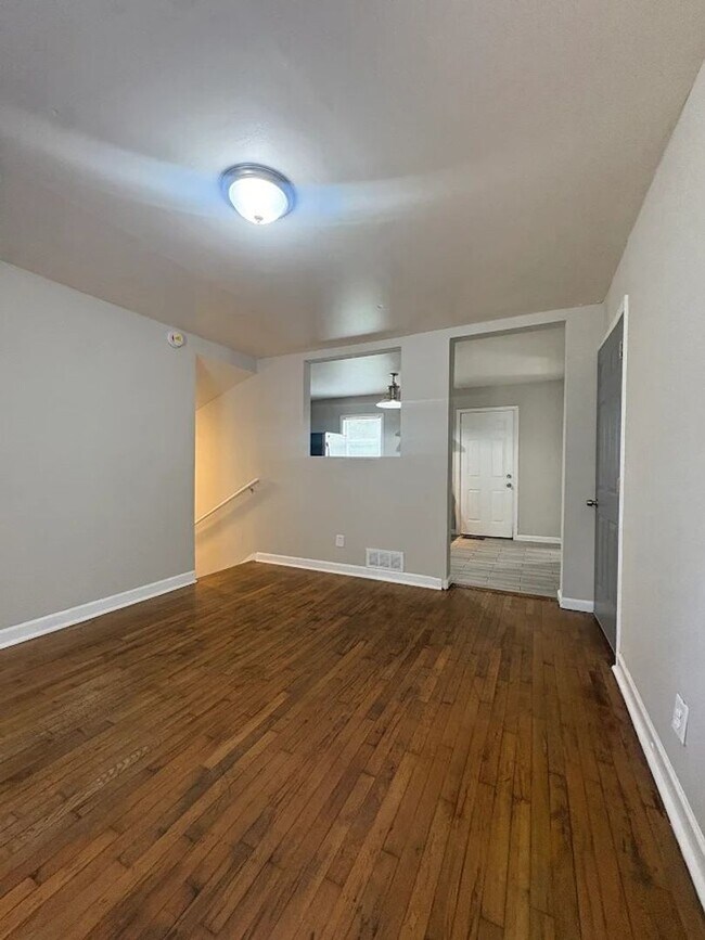 Foto del edificio - 1648 Mary George Ave NW
