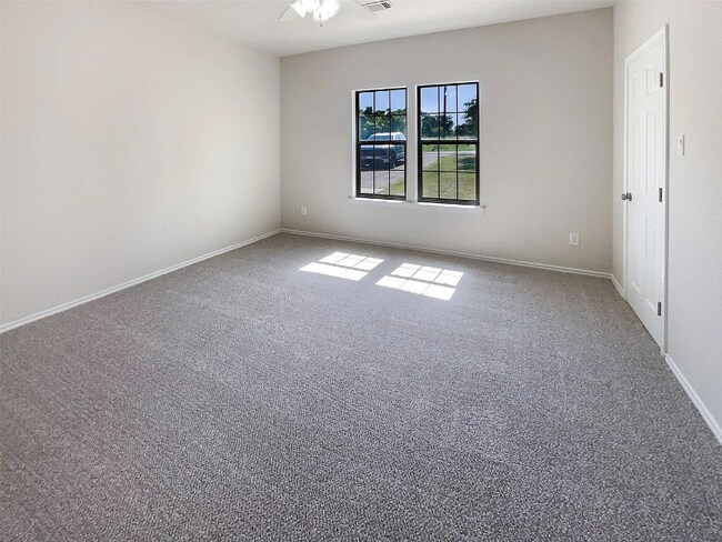 Building Photo - 570 Olive Branch Rd