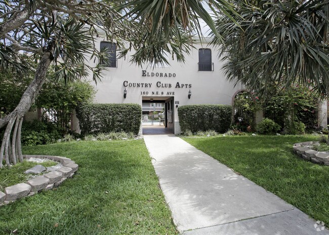 Foto del edificio - El Dorado Country Club Apartments