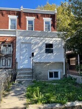 Building Photo - 419 N 61st St