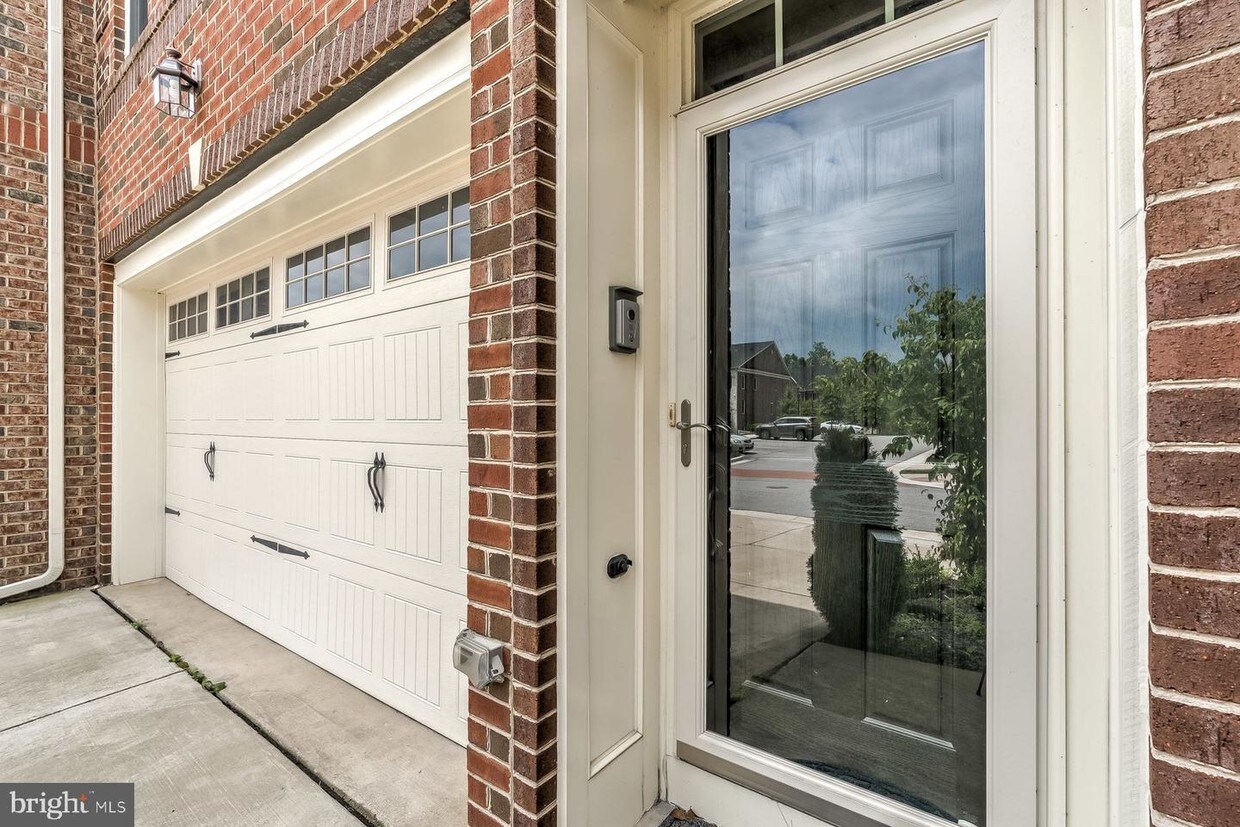 Foto principal - 4907 Collingtons Bounty Dr
