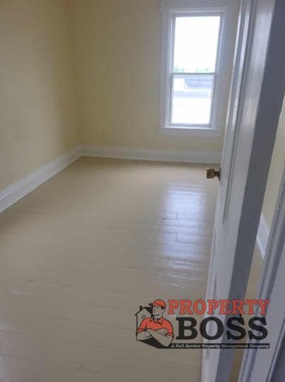 Building Photo - 825 Wabash St