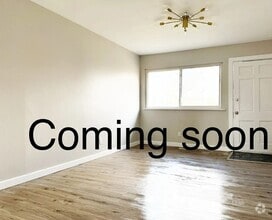 Building Photo - 804 N Fairlawn Ave
