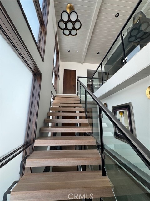 Foto del edificio - 1120 Palm Dr